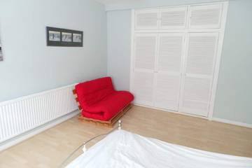 Holiday Home for 10 People in Broadstairs, Kent, Photo 3
