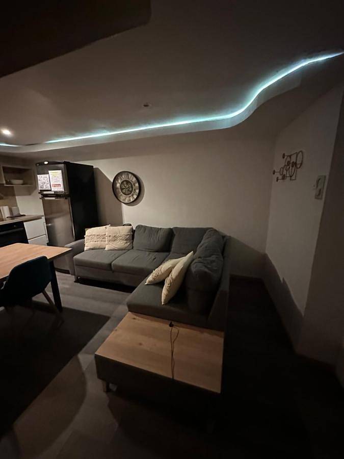 Gîte pour 5 personnes, avec terrasse et jacuzzi dans Le Fief-Sauvin - 2
