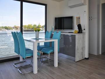 Hausboot für 4 Personen in Ribnitz-Damgarten, Vorpommern, Bild 4