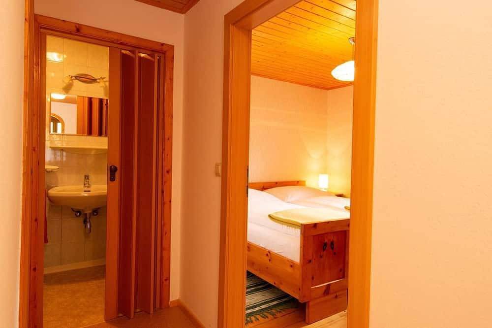 Appartement Foehre - Bio Bauernhof Spießschweiger Fam. Schiefer in Rottenmanner und Wölzer Tauern, St. Nikolai im Sölktal