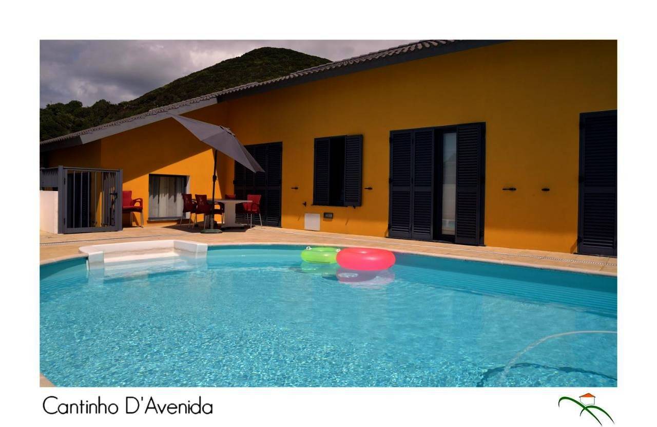 Apartamento inteiro, Cantinho D'Avenida in Velas, São Jorge (Portugal)