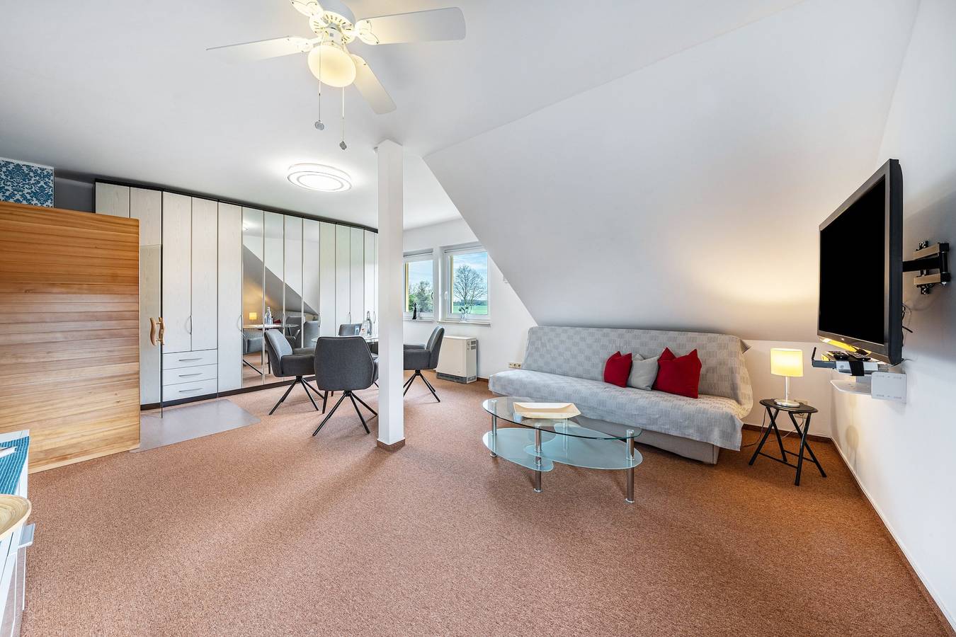 Ganze Wohnung, Ferienwohnung 'Fewo Energiepunkt Am Planitzwald' mit privater Terrasse, privatem Garten und Wi-Fi in Bennewitz, Leipzig und Umgebung