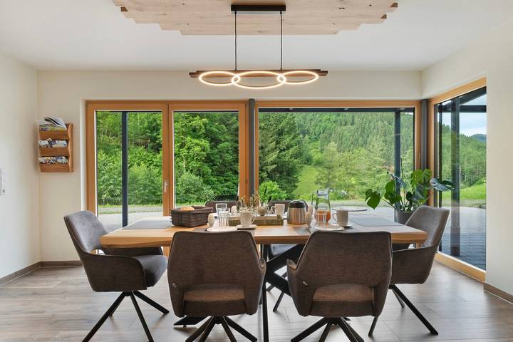 Ganze Wohnung, Ferienwohnung 'Waldblick Mühlenbach' mit Bergblick, privater Terrasse und Wi-Fi in Mühlenbach, Mittlerer Schwarzwald