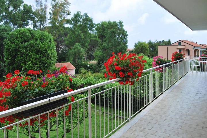 Appartement entier, Appartement à Loano avec jardin in Loano, Riviera di Ponente