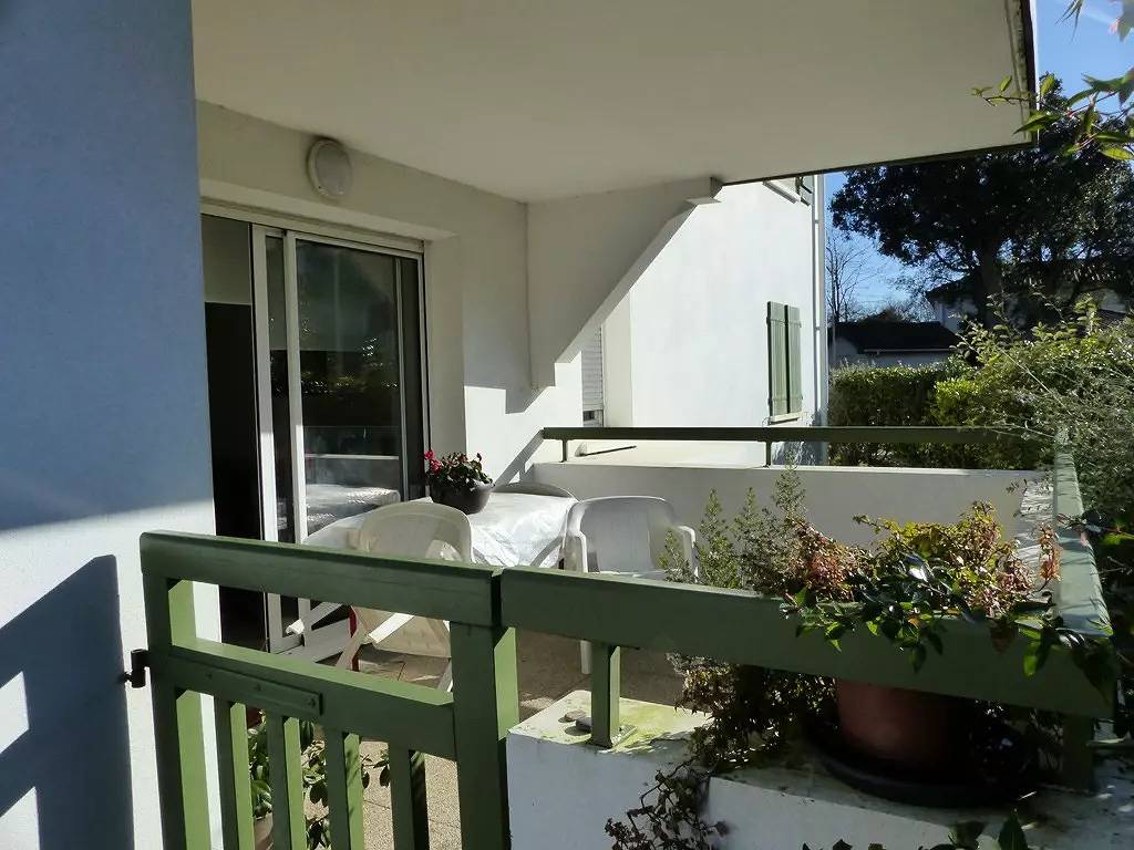 Appartement entier, Les Berges Landaises. Appartement avec terrasse à 3mn à pied du centre-ville d'Hossegor in Capbreton, Côte d’Argent