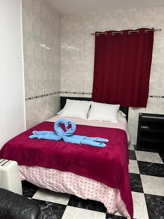 Double Room in Tetuán, Madrid