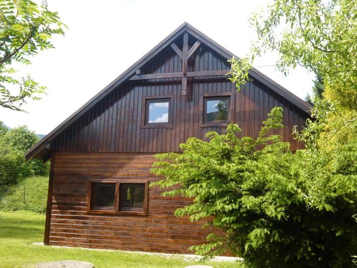 Domek letniskowy dla 18 osób, z ogród i widok oraz sauna w Morawy