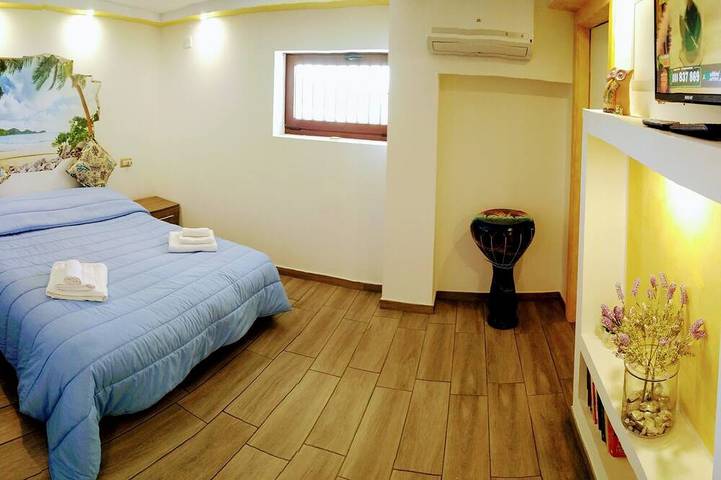 Apartamento entero, 🤩 Aplicación Maravillosa. A Con Piscina Y Jardín Con Vista Capri Y Costa Amalfitana in Agropoli, Cilento Coast