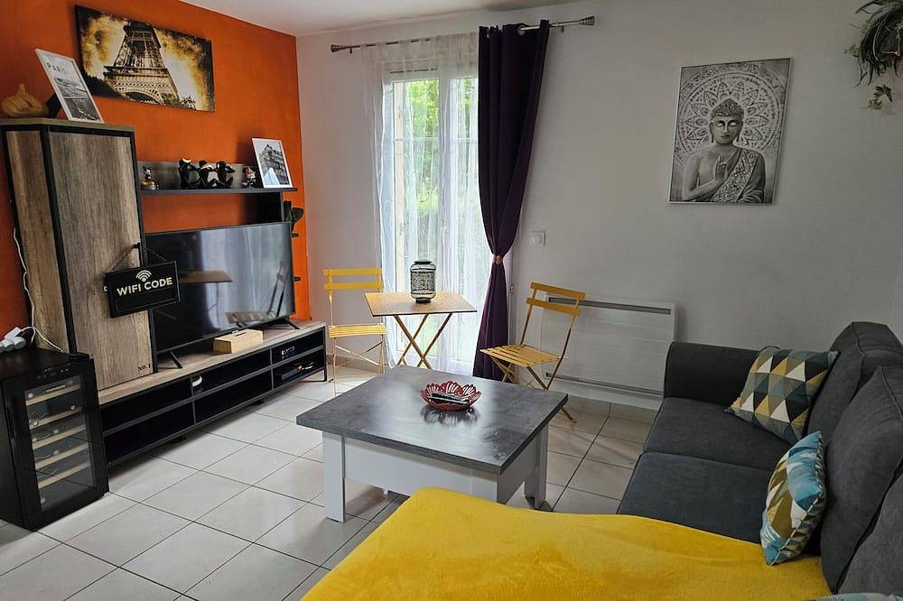 Entire apartment, 1 Bedroom Apartment in Ã‰merainville in Émerainville, Seine-et-Marne