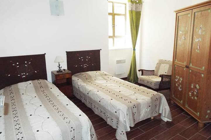 Location de vacances pour 6 personnes, avec Balcon/Terrasse et Terrasse ainsi que Jardin et Piscine à Lalevade-d'Ardèche - 3