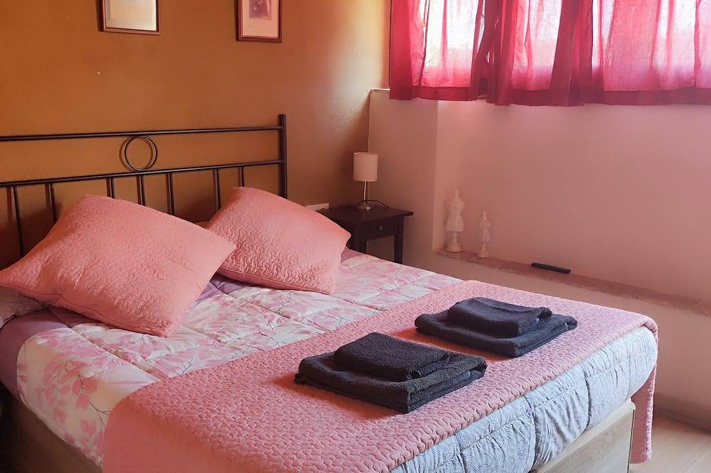Rural house in Sant Mateu, Castellón. Near Morella and Peniscola. Beach at 20min in Sant Mateu, Castellón Province