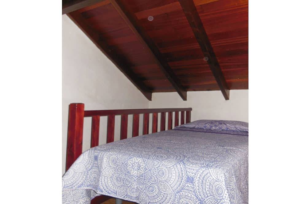 Casa Rural Aborigen Bimbache con original baño de lava in San Andrés (El Hierro), Valverde