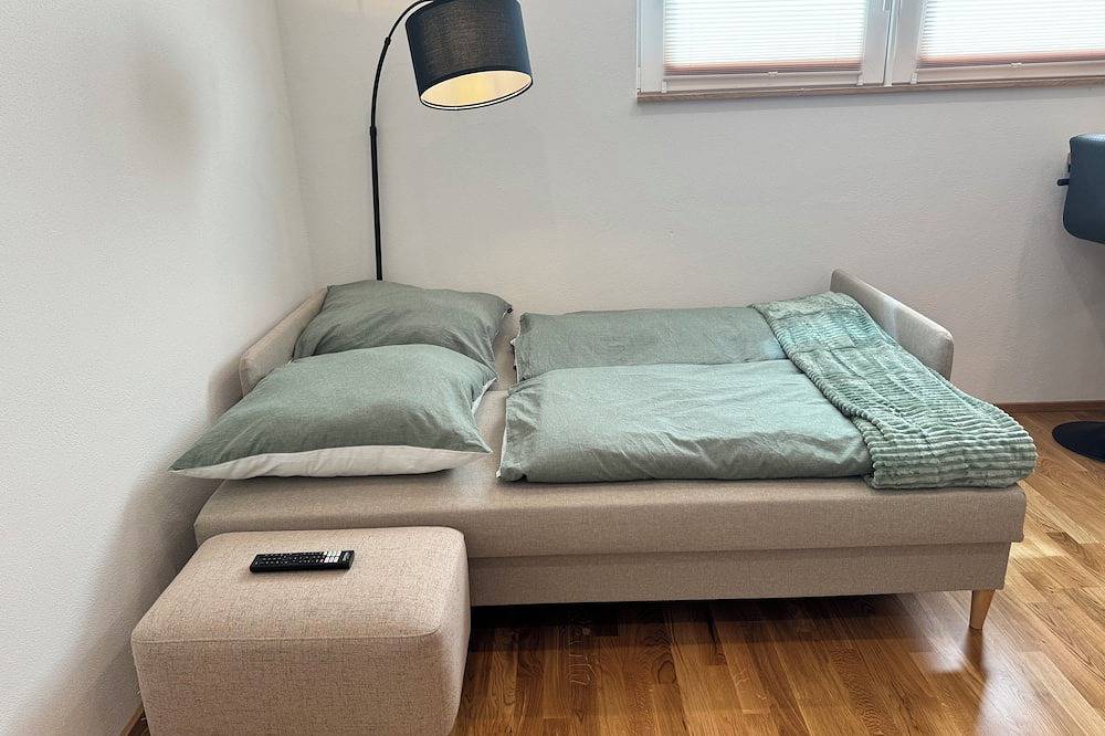 Ganze Wohnung, 1,5-Zimmer, Top ausgestattet, 4 Pers., Souterrain, Parkplatz, Self Check-In in Flintsbach am Inn, Bayerische Alpen