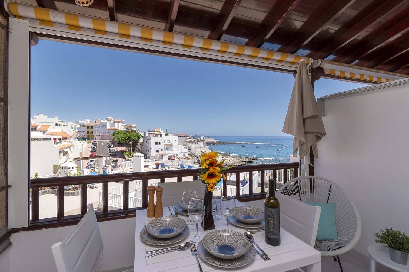 Entire apartment, Costa Caleta 1 - Two Bed in La Caleta, Adeje