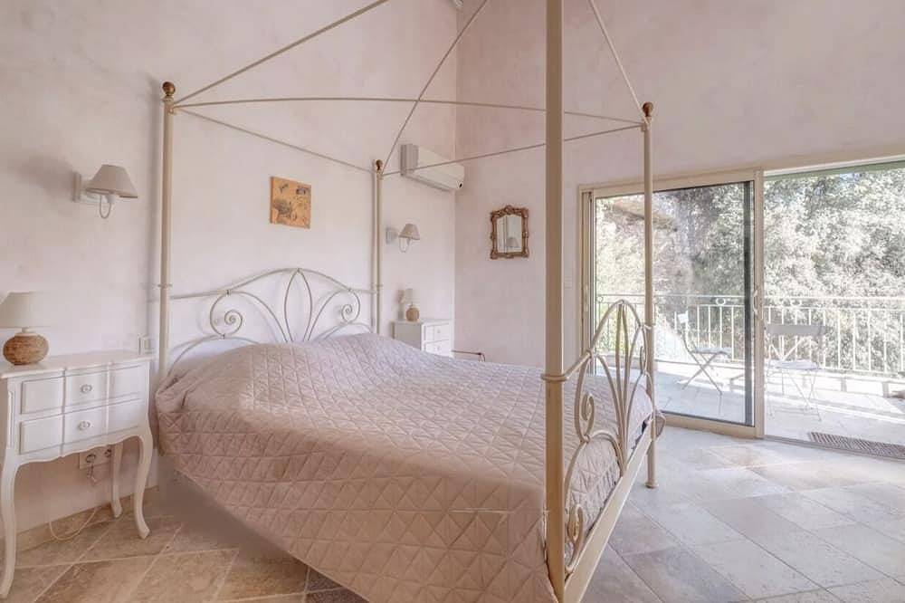Authentic 16th century mill in the heart of Provence in Trans-en-Provence, Draguignan Region
