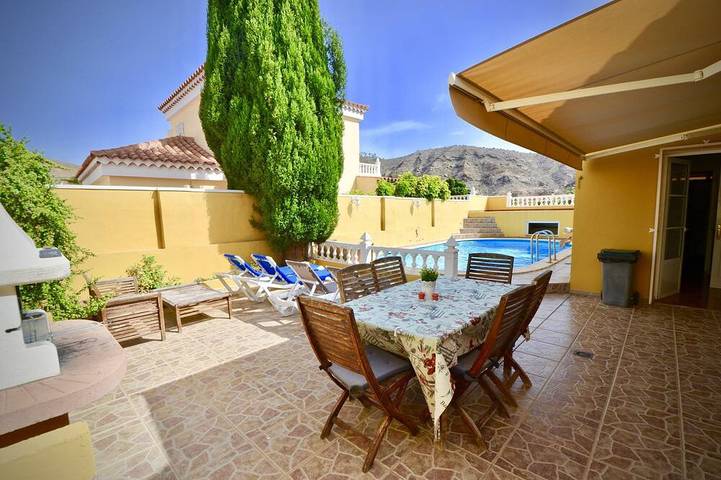 Ferienhaus für 6 Personen, mit Balkon und Garten - 1