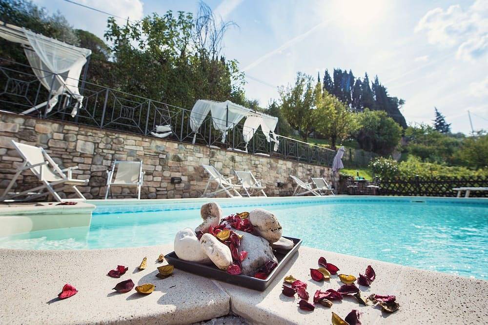 Geheel appartement, Villa Nuba, residentie Bonfigli, Spa-kamer, wifi, open haard, zwembad Eco, 5min van het centrum in Perugia, Provincie Perugia