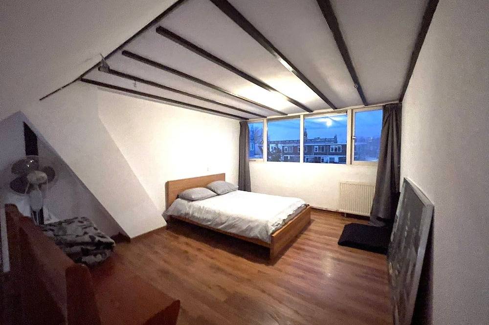 2 Bedroom Central House - Delft - close to train station and center in Delft, Stadsgewest Haaglanden