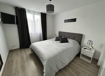 Gîte pour 6 personnes, avec terrasse à Beaumont-lès-Valence