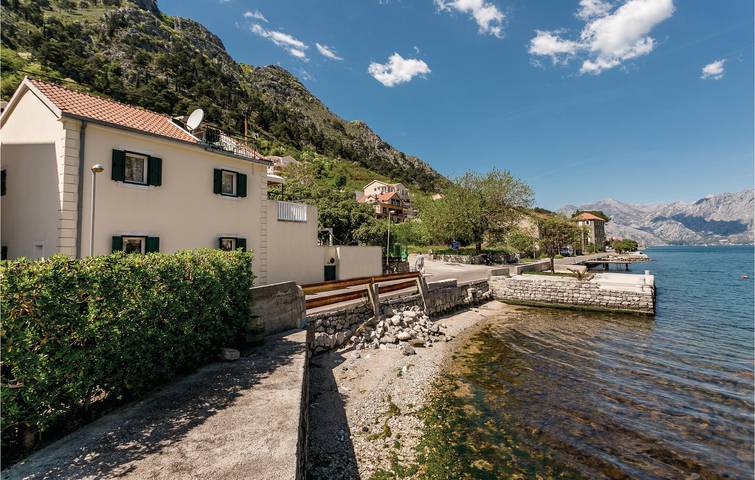 Ferienhaus für 10 Personen, mit Terrasse in Montenegro - 2