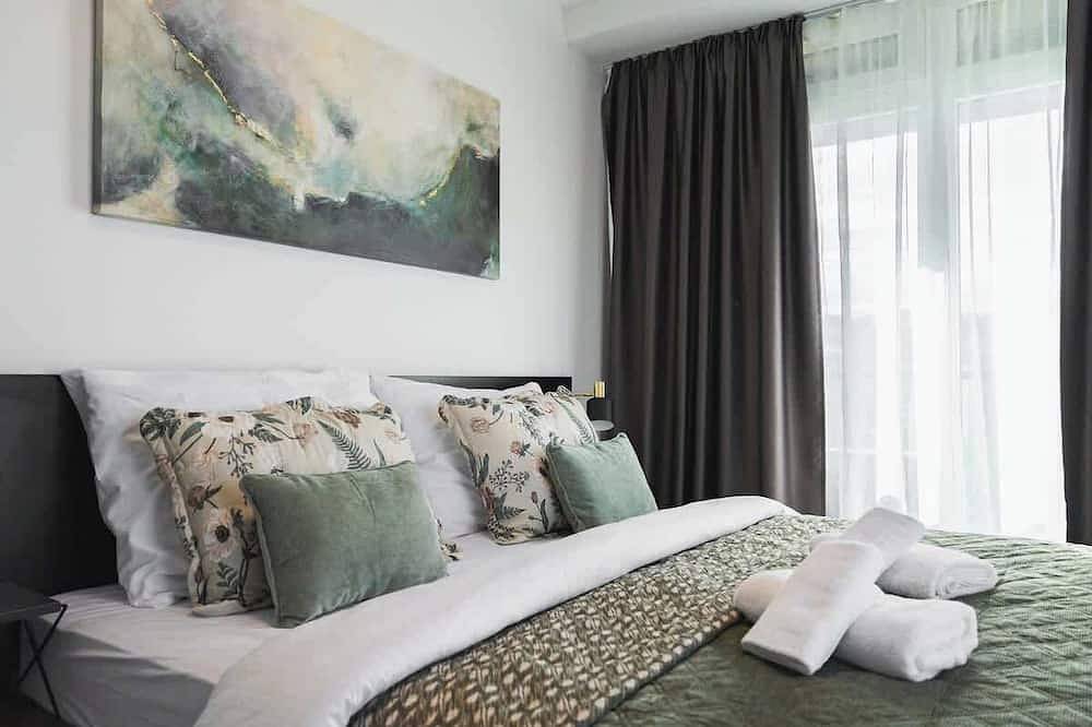 Geheel appartement, Urban White Oasis in Centre in Bratislava, Bratislava (regio)