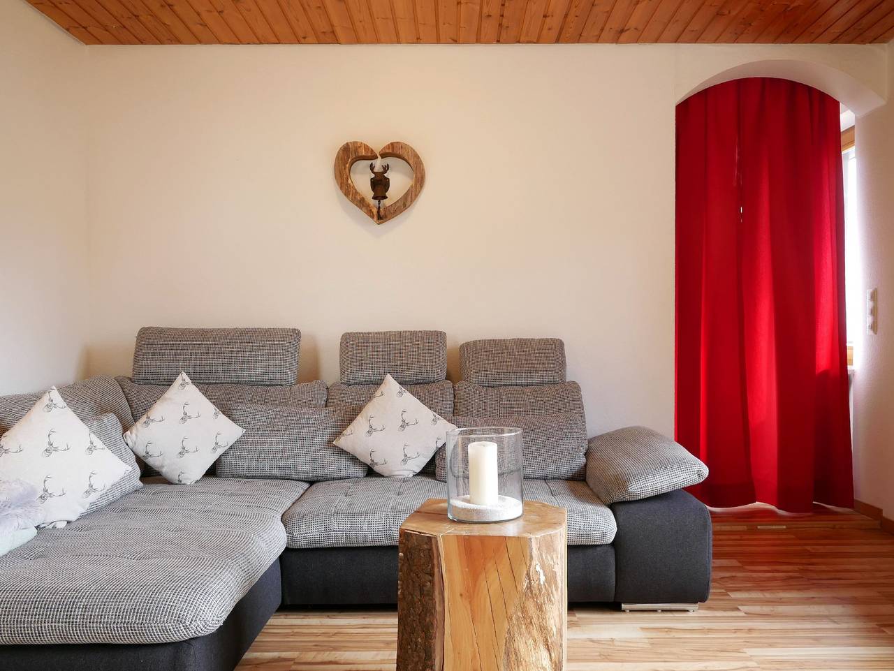 Ganze Wohnung, Apartment 'Jurisch' mit Gemeinschaftsgarten, Balkon und Wlan in Suedlicher Schwarzwald, Dachsberg