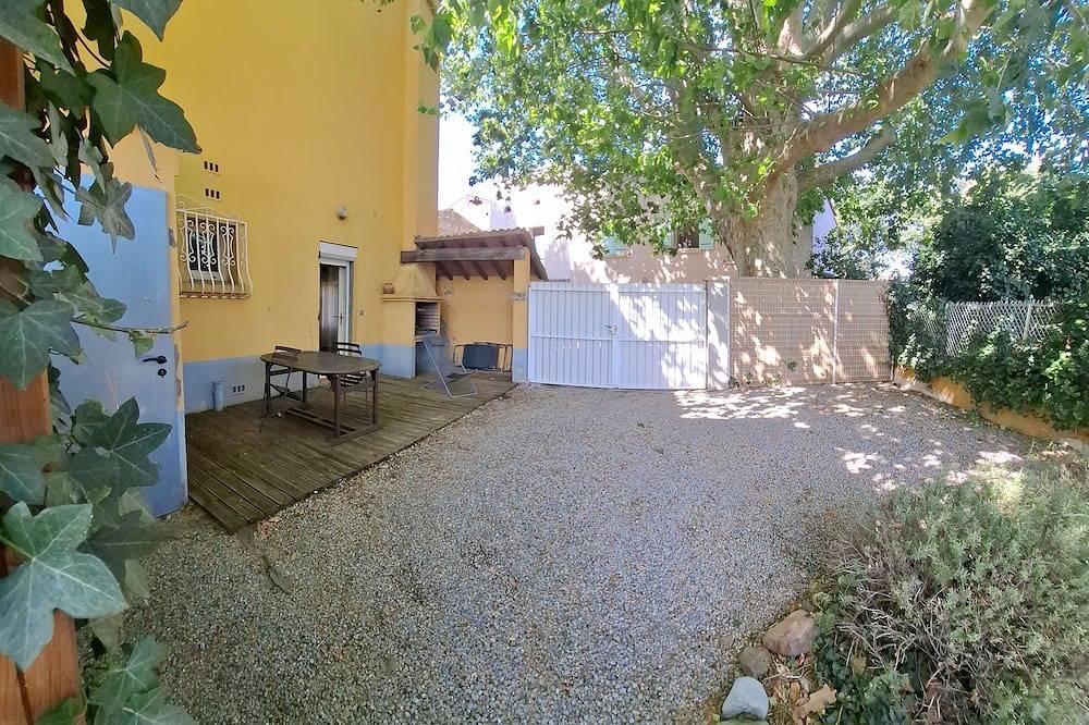 Apartamento entero, Espaciosa casa de campo con jardín in Thuir, Costa mediterránea (Francia)