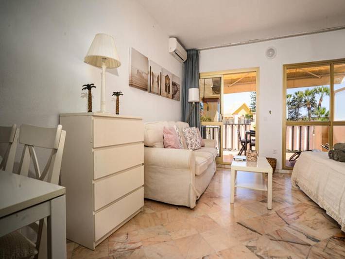 Ferienhaus für 2 Personen, mit Balkon und Pool, kinderfreundlich in Marbella