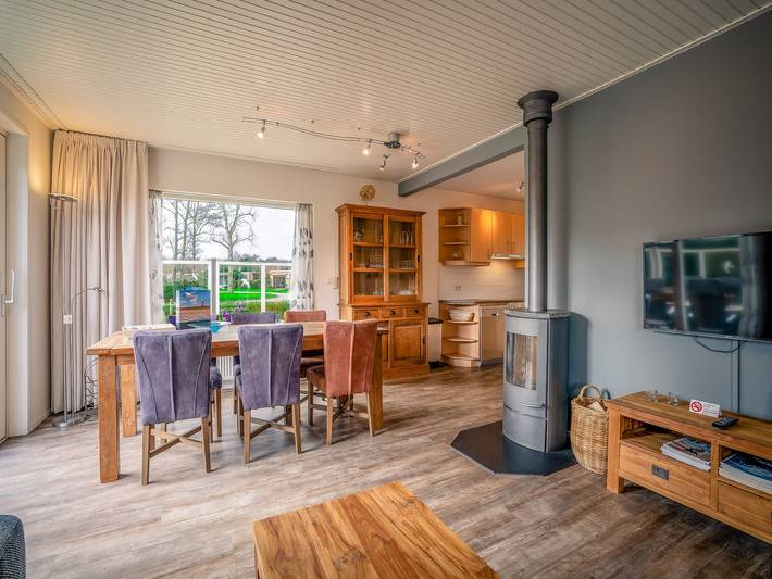 Bungalow für 6 Personen, mit Terrasse, kinderfreundlich in De Koog - 4