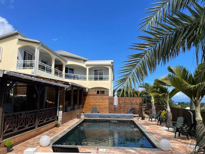 Maison de vacances pour 2 personnes, avec jacuzzi ainsi que jardin et piscine