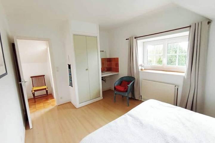 Location de vacances pour 17 personnes, avec jardin et terrasse à Pléguien - 4