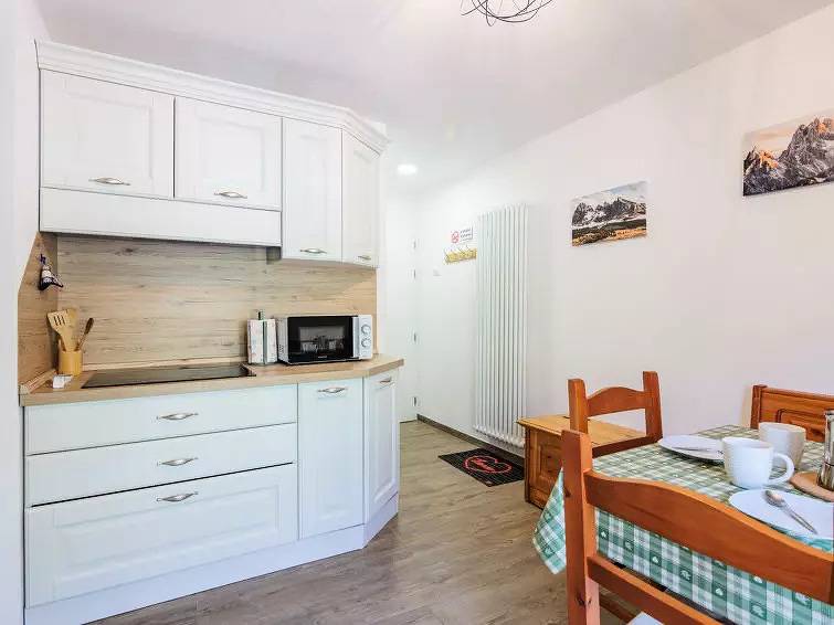 Ganze Wohnung, 3 Zimmer 4 Personen in Penia, Canazei