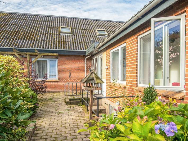 Ferienhaus für 14 Personen, mit Balkon/Terrasse und Terrasse, mit Haustier