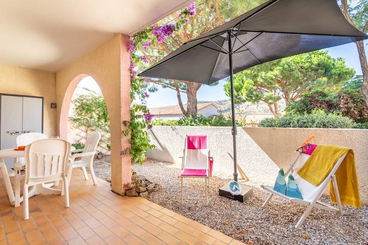 Gîte pour 4 personnes, avec bassin pour enfant et jardin, adapté aux familles à Cerbère - 2