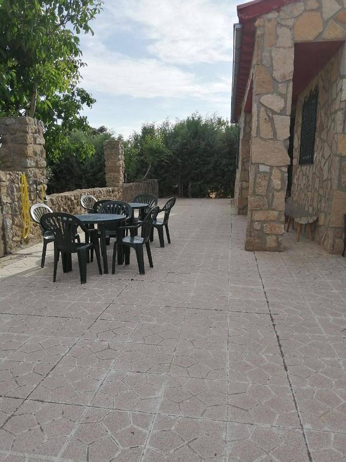 Casa rural para 8 personas, con vistas y jardín, Se admiten mascotas en Alto Tormes - 4