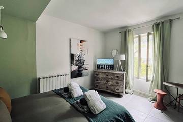 Chambre d’hôte pour 4 personnes, avec jardin à Robion
