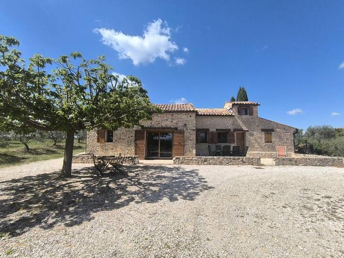 Location de vacances pour 4 personnes, avec jardin et terrasse à Puimoisson - 3