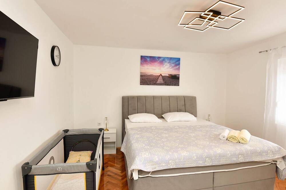Holiday Home Dino by Villas Guide in Dalmatinisches Zagora