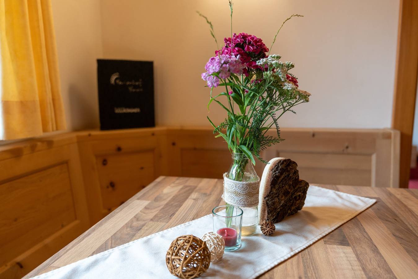 Geheel appartement, Appartement "Watles" met balkon en wifi in Schlinig, Mals