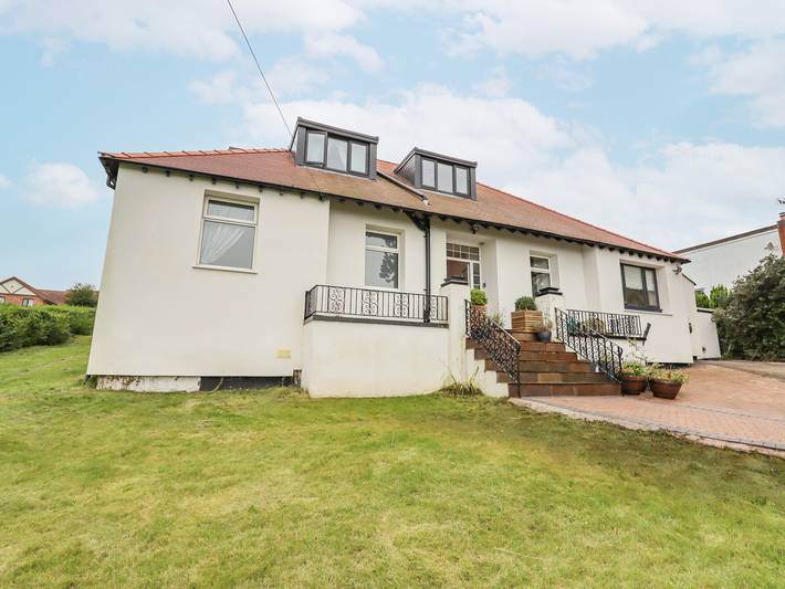 Holiday rental for 8 people, with Garden in Colwyn Bay