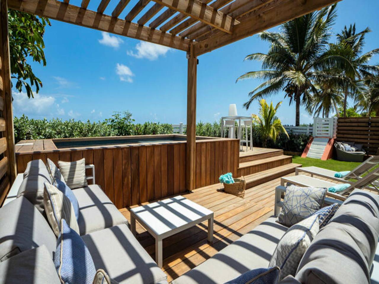 Entire apartment, Villa in Le Moule with Beach Access in Le Moule, Guadeloupe (Caribbean)