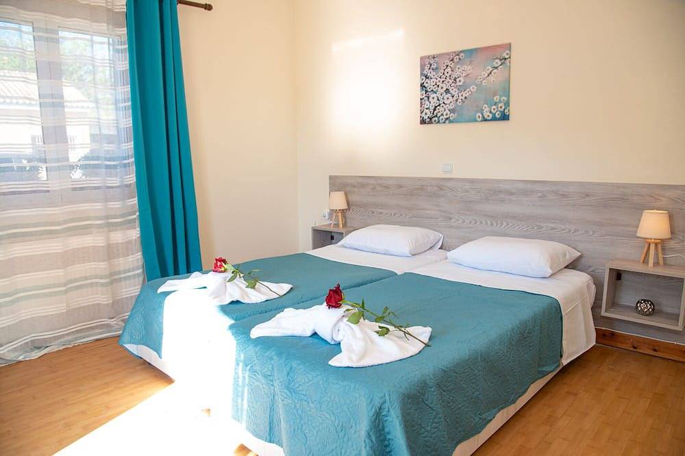 Great Seaside Villa with private pool in Sidari Perfect for Families in Sidari, Corfu