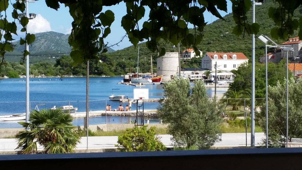 Ganze Wohnung, Ferienwohnung in Ston / Mali Ston mit Meerblick, Terrasse, Klimaanlage, W-Lan (3588-1) in Ston, Dubrovnik-Neretva
