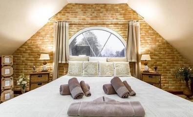 Chambre d’hôte pour 3 personnes, avec terrasse ainsi que jardin et vue à Plumergat