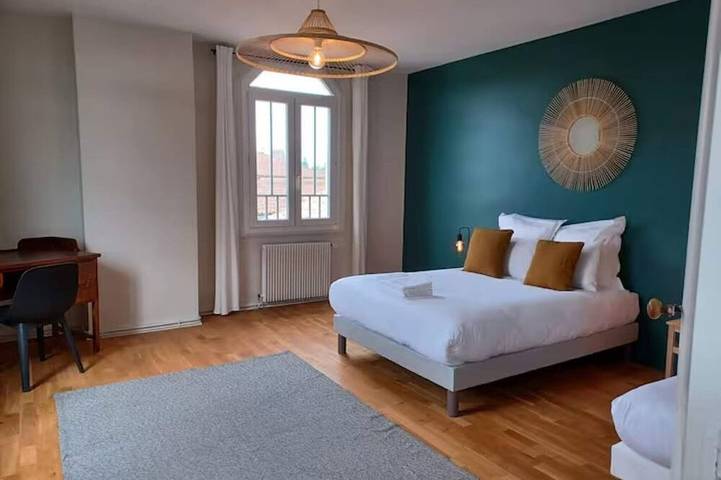 Gîte pour 14 personnes dans Saint-Pey-d'Armens - 2