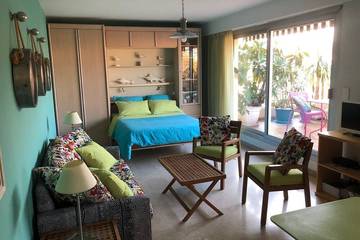 Gîte pour 2 personnes, avec terrasse dans Place Massena
