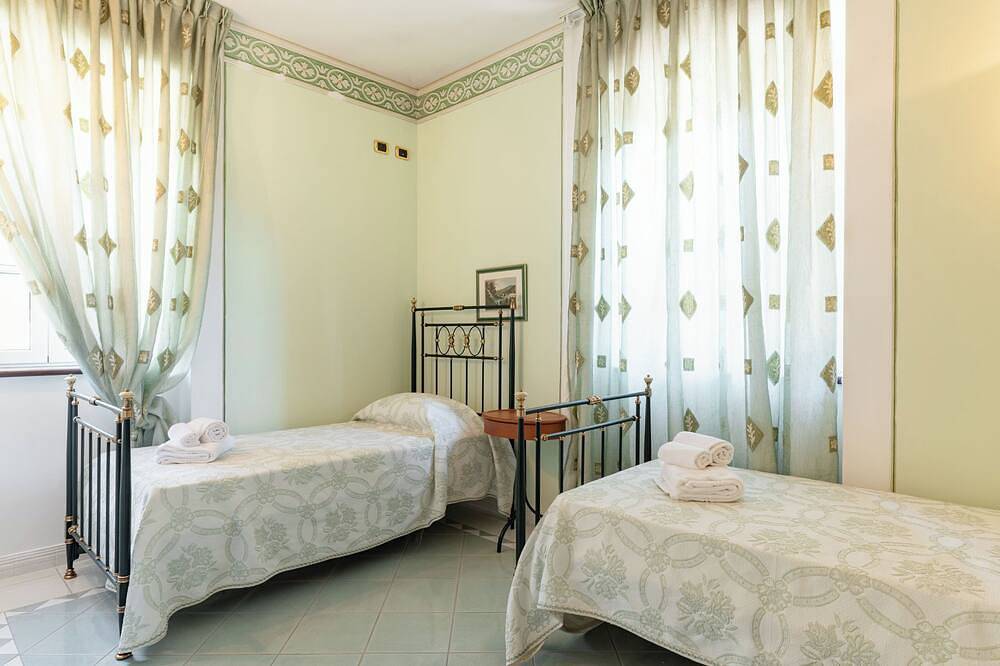 Ganze Wohnung, Deluxe Apartment mit zwei Schlafzimmern - Rosa in Borgo a Mozzano, Lucca Provinz