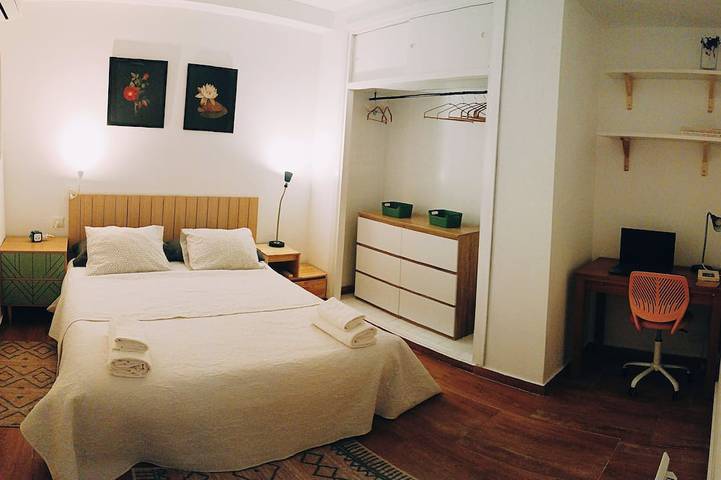 Entire apartment, Comfortable Apartment 2 Min From The Beach And Large Swimming Pool in Málaga (Este), Malaga
