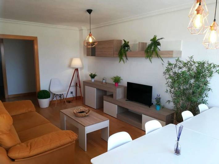Apartamento de vacaciones para 10 personas, con jardín y vistas - 1
