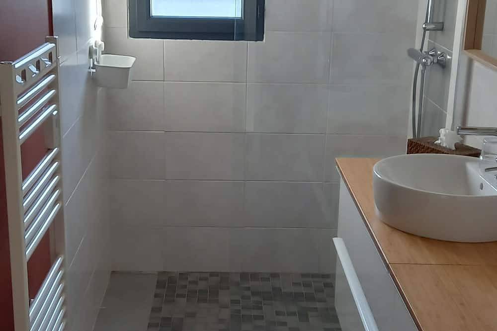 Seasonal rental with swimming pool - Garden- 6 people - Sommières (30250) in Sommières, Nimes region